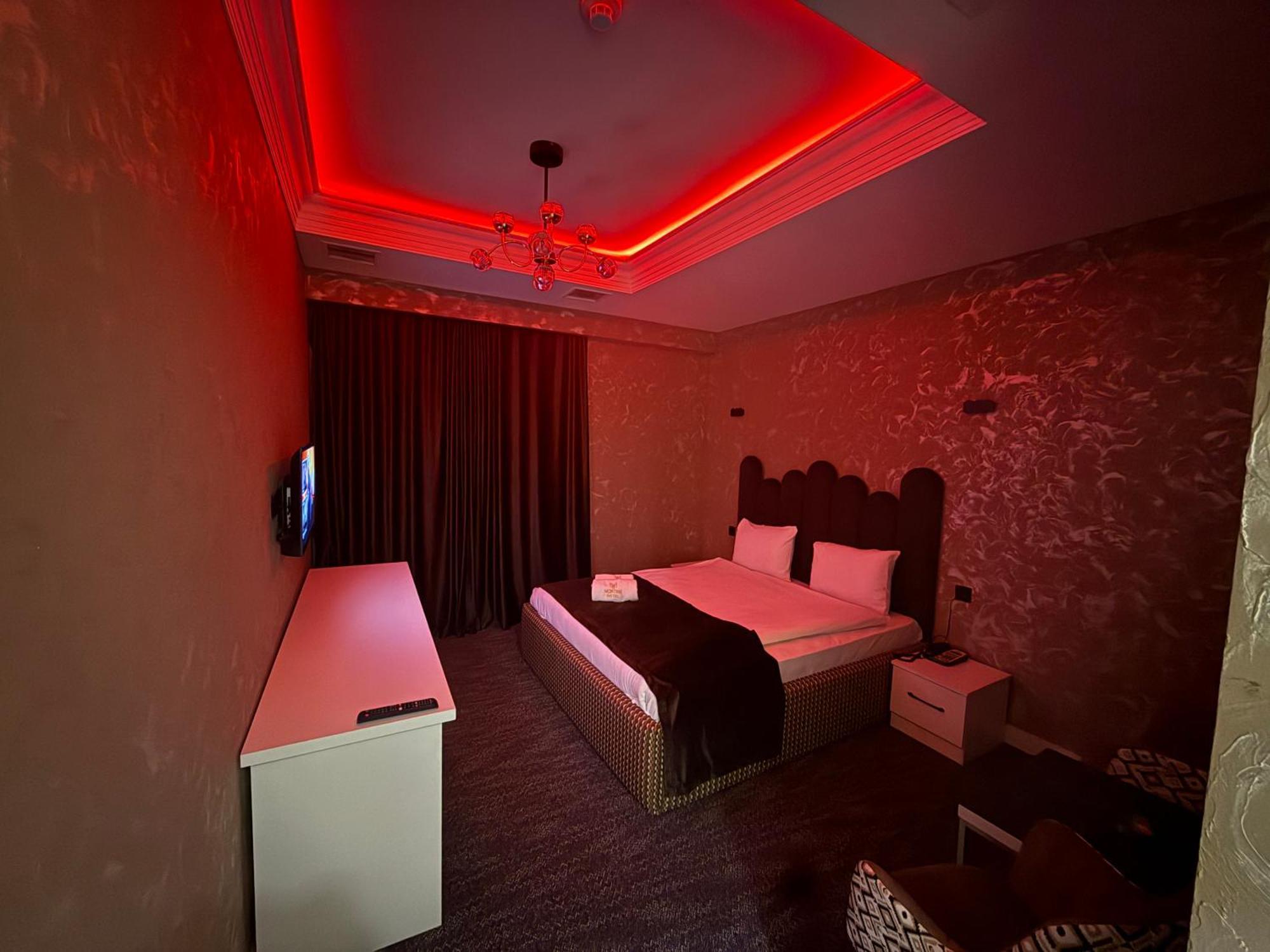 Black Mont Inn Hotel Баку Екстериор снимка