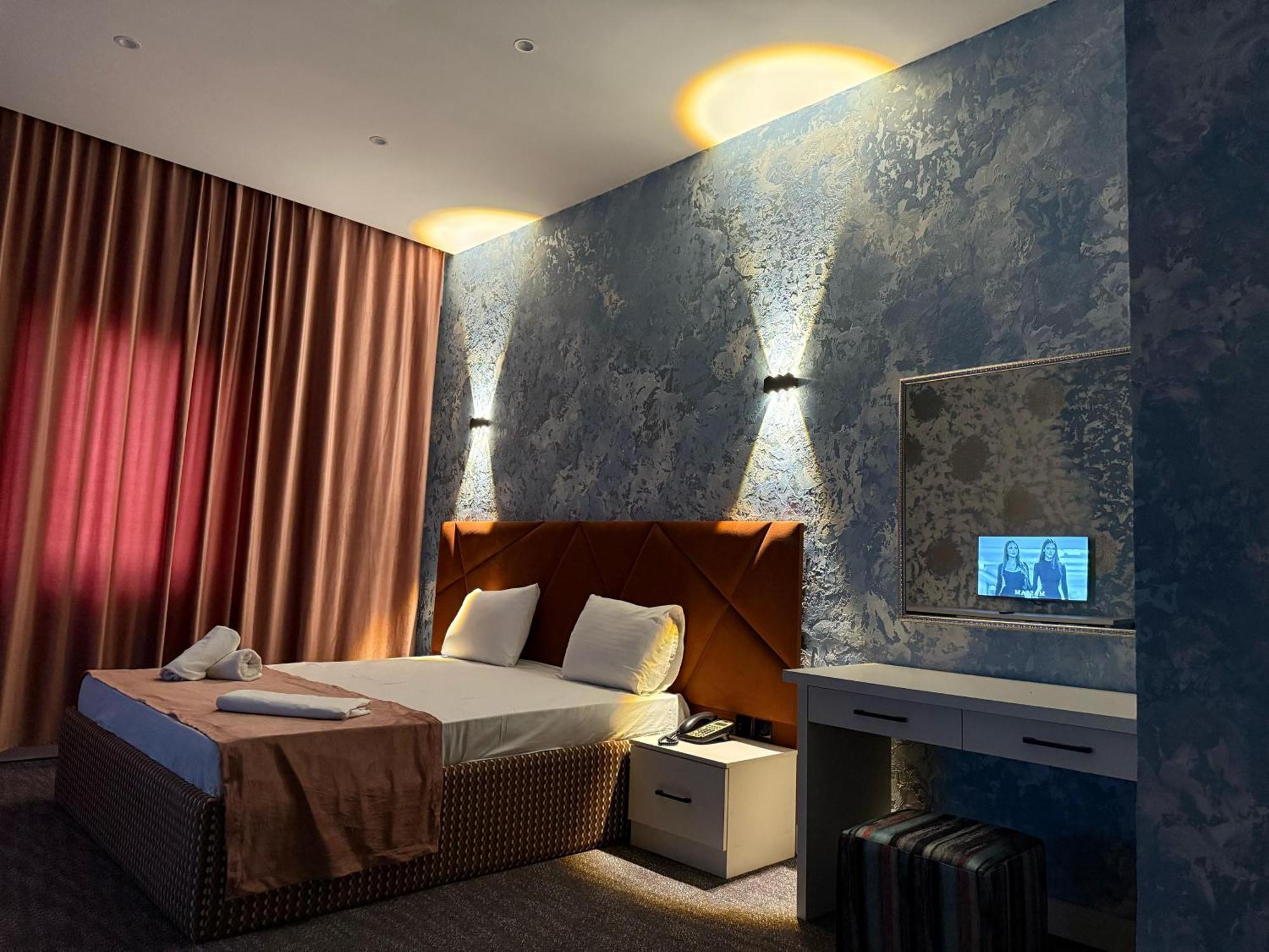 Black Mont Inn Hotel Баку Екстериор снимка