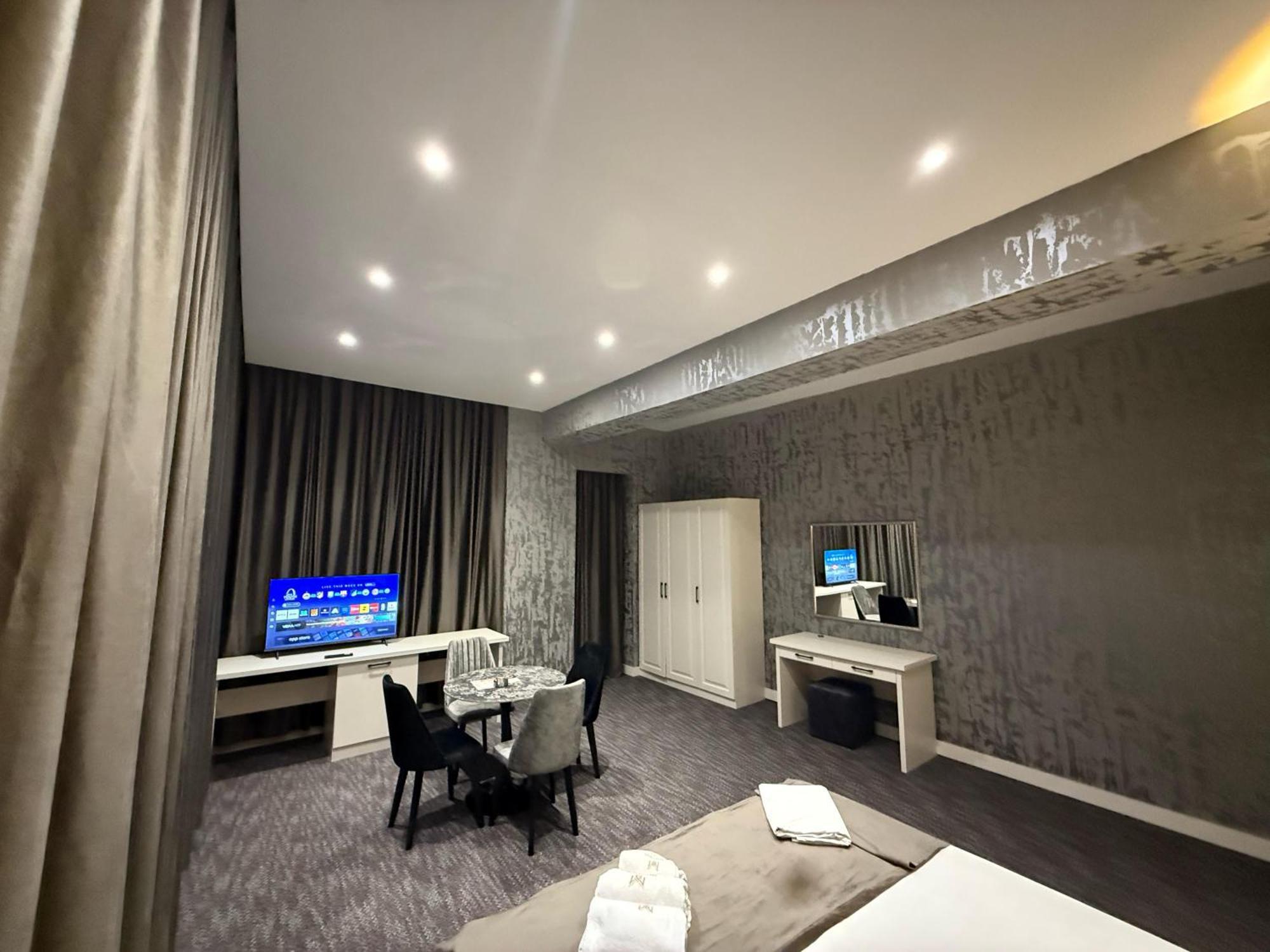 Black Mont Inn Hotel Баку Екстериор снимка