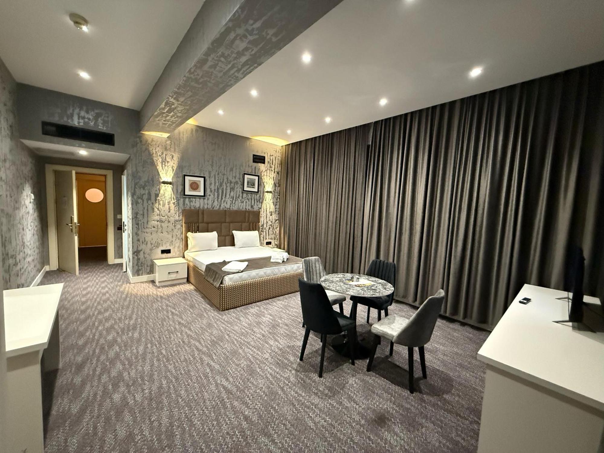 Black Mont Inn Hotel Баку Екстериор снимка