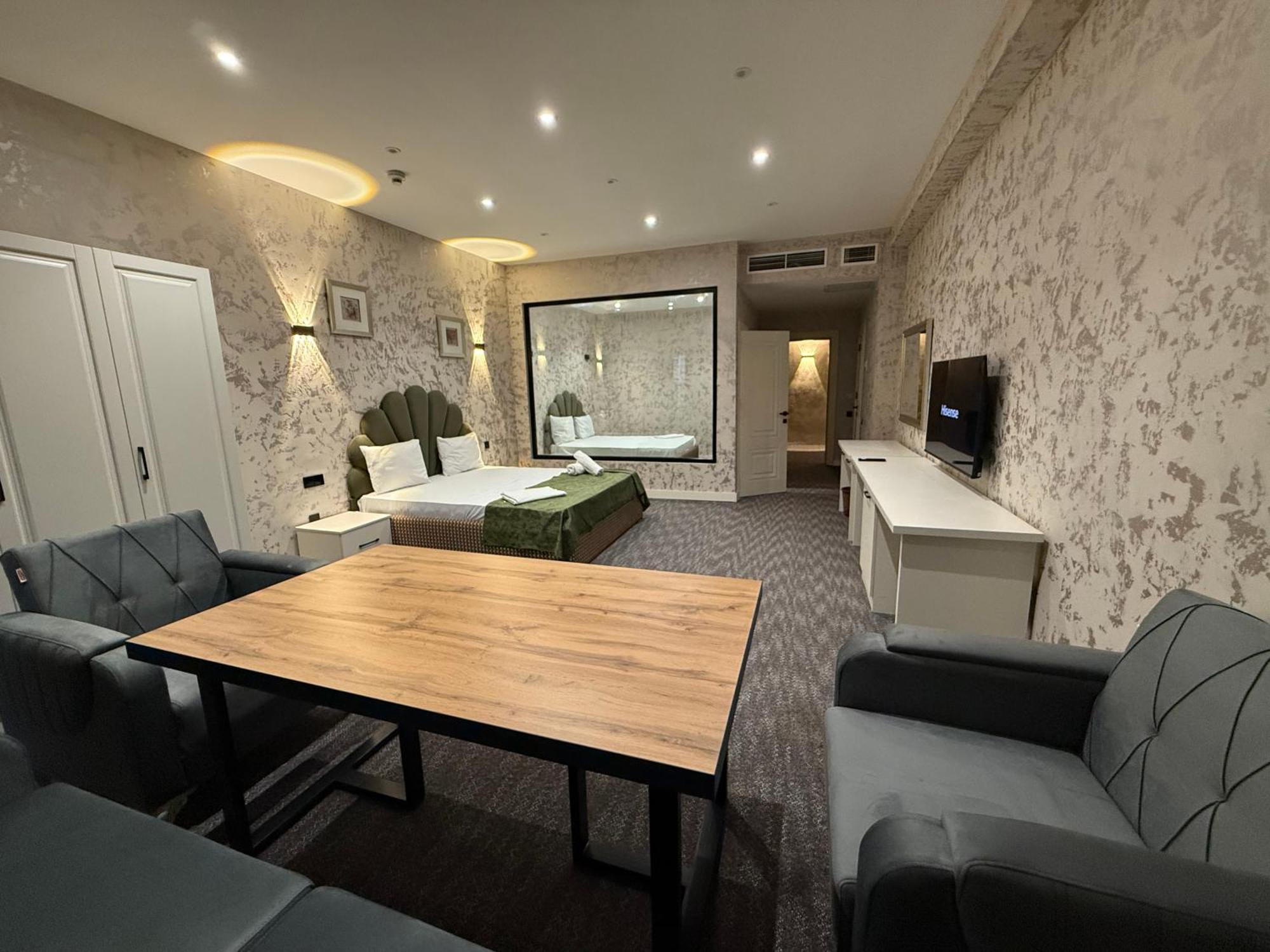 Black Mont Inn Hotel Баку Екстериор снимка