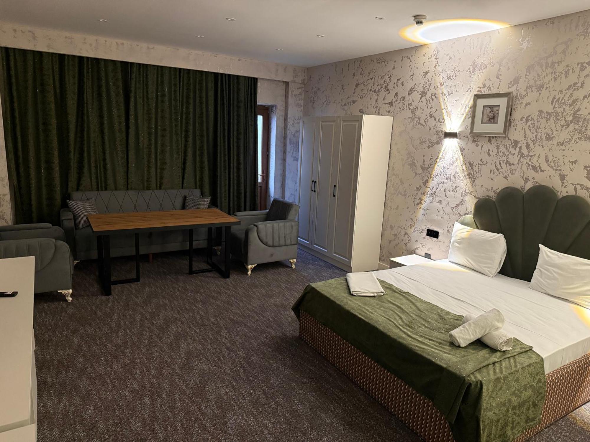 Black Mont Inn Hotel Баку Екстериор снимка