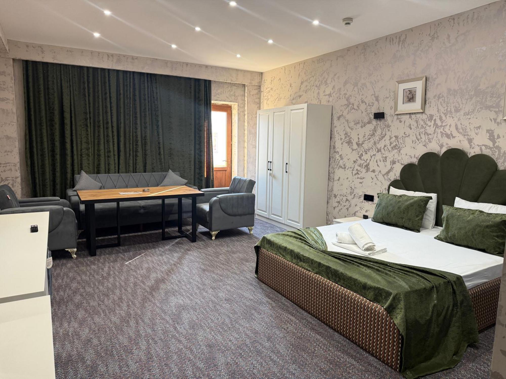 Black Mont Inn Hotel Баку Екстериор снимка