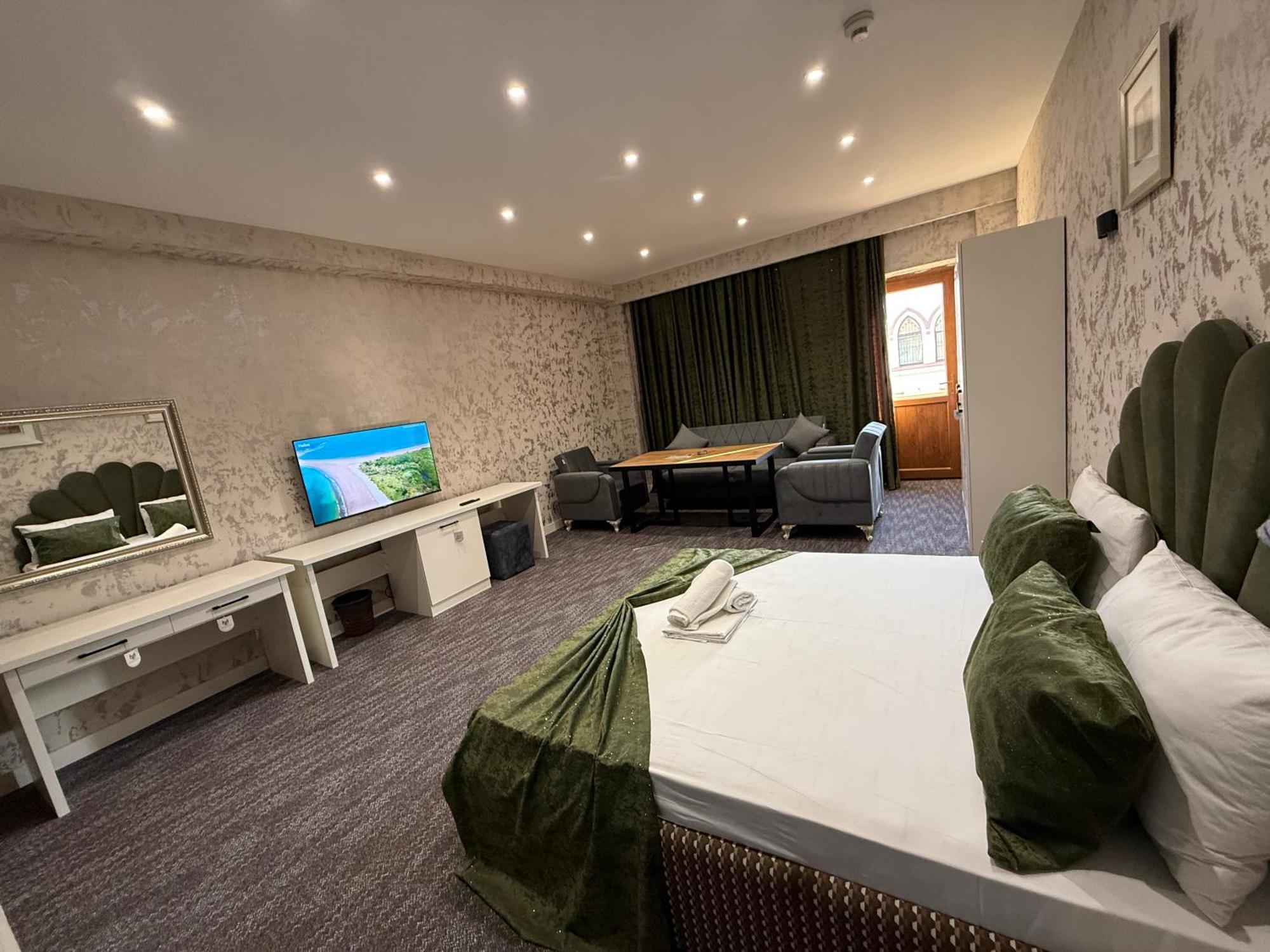 Black Mont Inn Hotel Баку Екстериор снимка